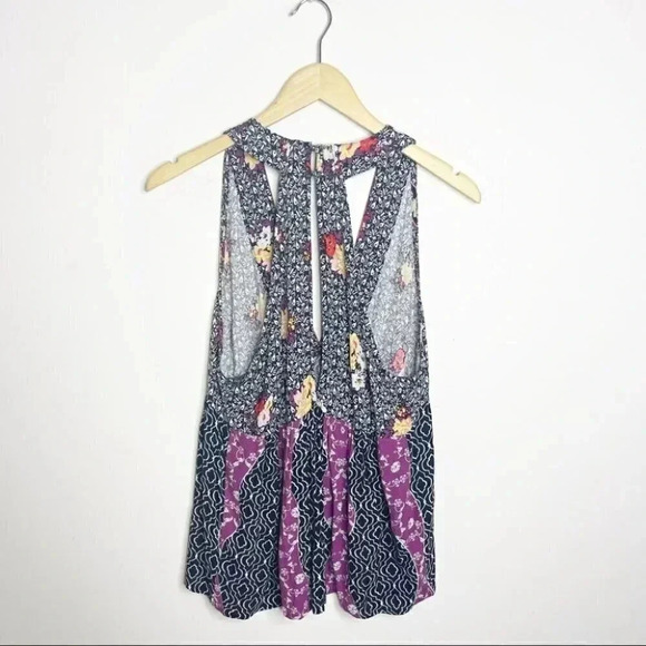 Free People Black Floral Deep V Dream Darlin' Tank Top Size Small - Picture 7 of 7
